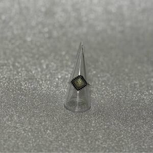 ✨ “Iridescent Moon Square” Vintage-Style Opal Ring ✨